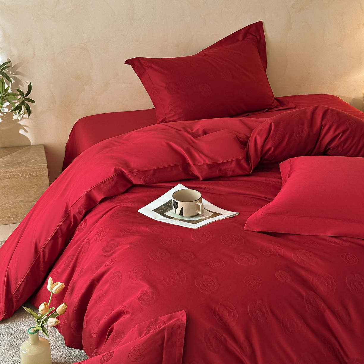 91家纺网 家纺一手货源 找家纺 禾时 2026新款60S全棉立体亮面提花四件套（券后价不低于258/288/278/298） 山茶花之恋