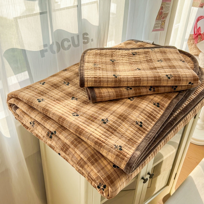 91家纺网 家纺一手货源 找家纺 （总）欣宜家纺 2026新款全棉纱布加宝宝绒填充棉花床盖三件套