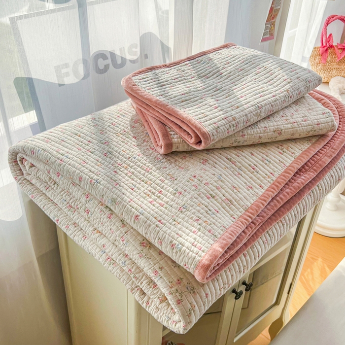 91家纺网 家纺一手货源 找家纺 （总）欣宜家纺 2026新款全棉纱布加宝宝绒填充棉花床盖三件套