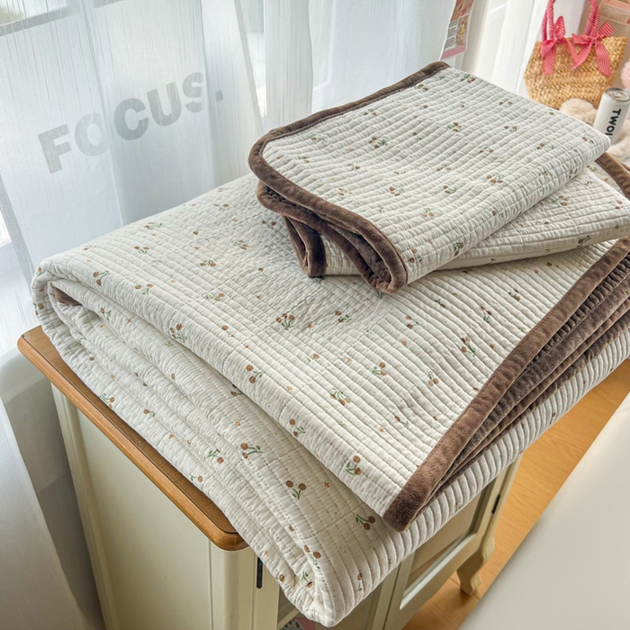 91家纺网 家纺一手货源 找家纺 （总）欣宜家纺 2026新款全棉纱布加宝宝绒填充棉花床盖三件套