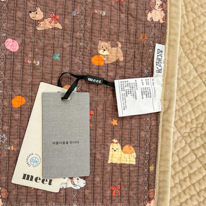 91家纺网 家纺一手货源 找家纺 欣宜家纺 2026新款全棉纱布加宝宝绒填充棉花床盖三件套 南瓜小狗