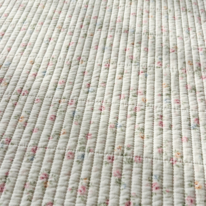 91家纺网 家纺一手货源 找家纺 欣宜家纺 2026新款全棉纱布加宝宝绒填充棉花床盖三件套 浅夏-米