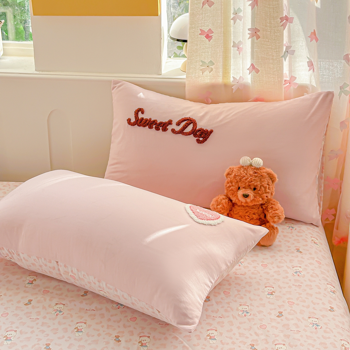 91家纺网 家纺一手货源 找家纺 佳鸿家纺 2026新款彷棉云朵棉毛巾绣四件套学生宿舍三件套萌宠系列（提供买家秀） 甜心猫