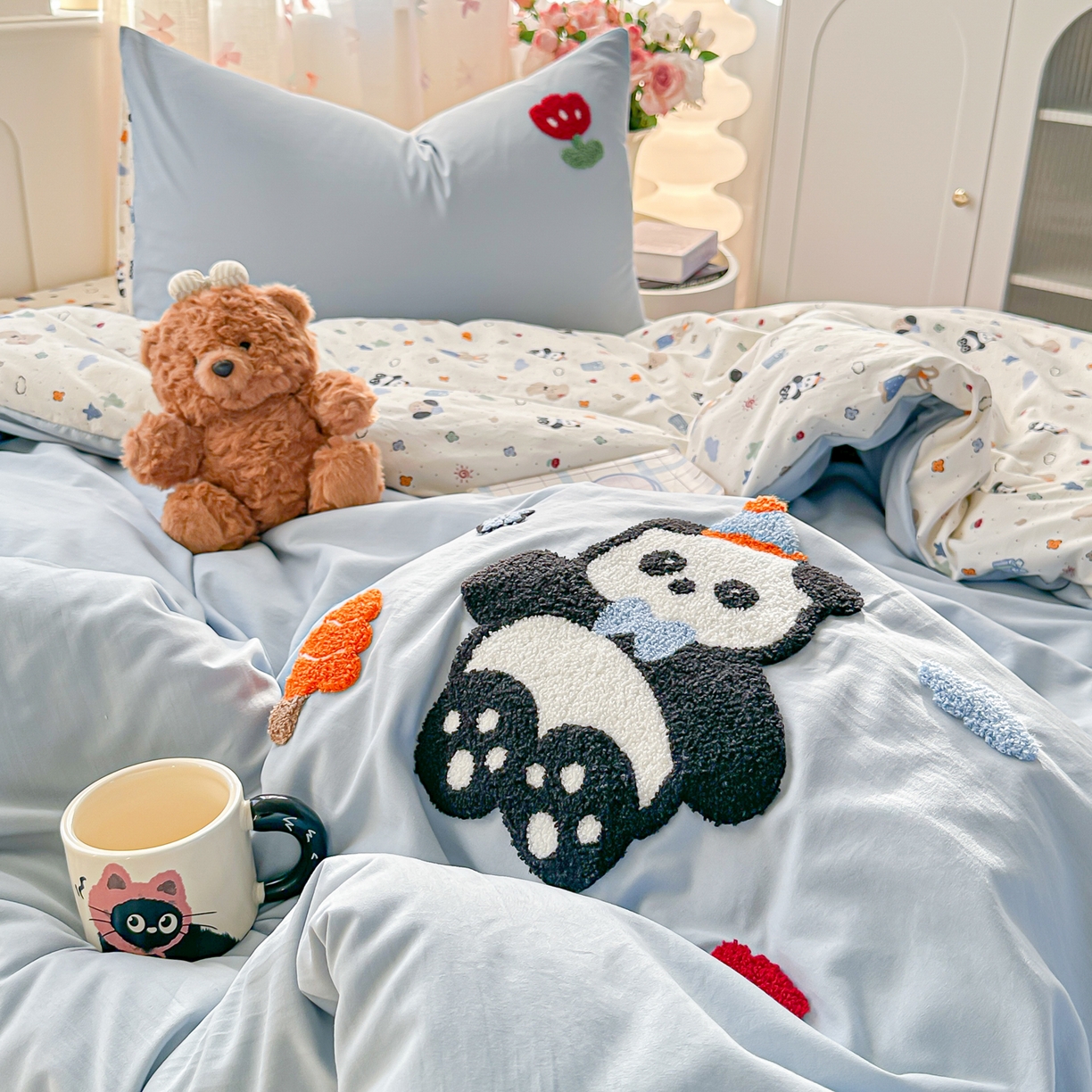 91家纺网 家纺一手货源 找家纺 佳鸿家纺 2026新款彷棉云朵棉毛巾绣四件套学生宿舍三件套萌宠系列（提供买家秀） 熊猫宝宝