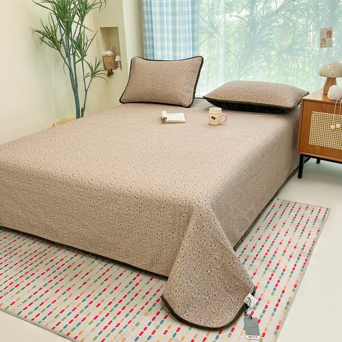 91家纺网 家纺一手货源 找家纺 欣宜家纺 2026新款全棉纱布加宝宝绒填充棉花床盖三件套 柔乡-绿