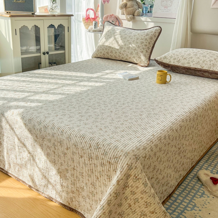 91家纺网 家纺一手货源 找家纺 欣宜家纺 2026新款全棉纱布加宝宝绒填充棉花床盖三件套 秀雅