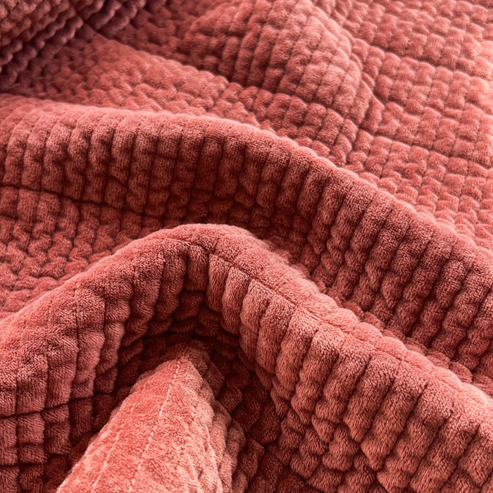 91家纺网 家纺一手货源 找家纺 欣宜家纺 2026新款全棉纱布加宝宝绒填充棉花床盖三件套 悠野-咖