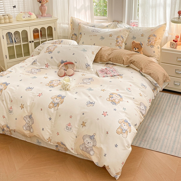 91家纺网 家纺一手货源 找家纺 世爵 2026春夏新款全棉纯棉印花小清新四件套 宇宙小熊