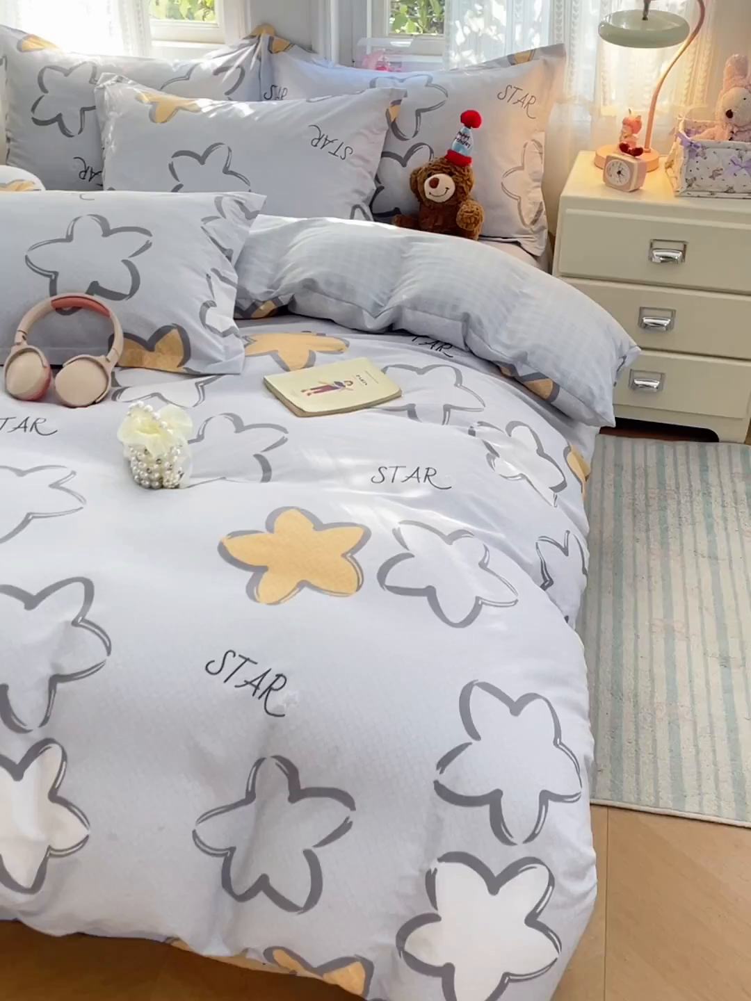 91家纺网 家纺一手货源 找家纺 世爵 2026春夏新款全棉纯棉印花小清新四件套 梦里星光-灰