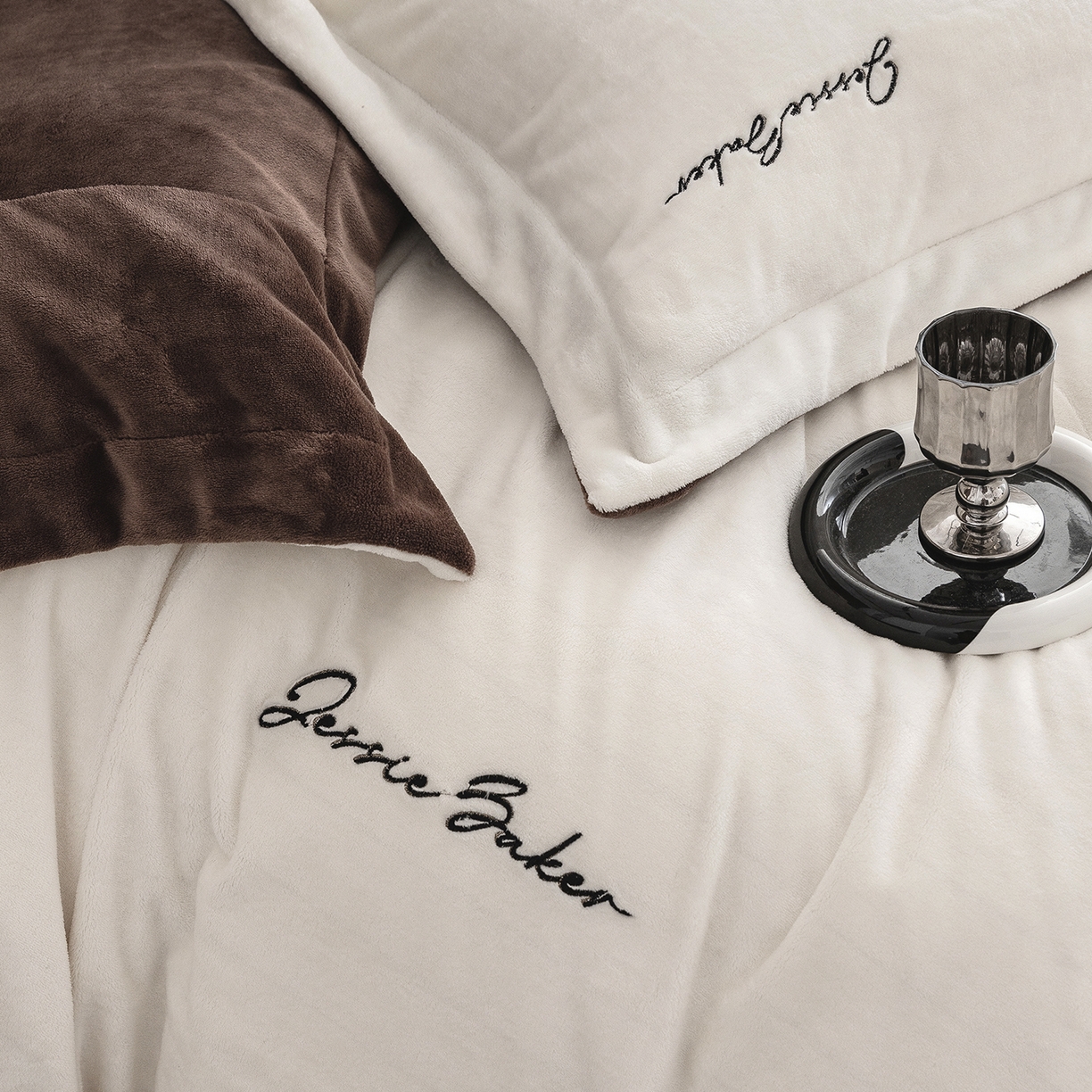 91家纺网 家纺一手货源 找家纺 时亿家居 2026新款恒温奶芙绒系列四件套-帛瑞 帛瑞-白