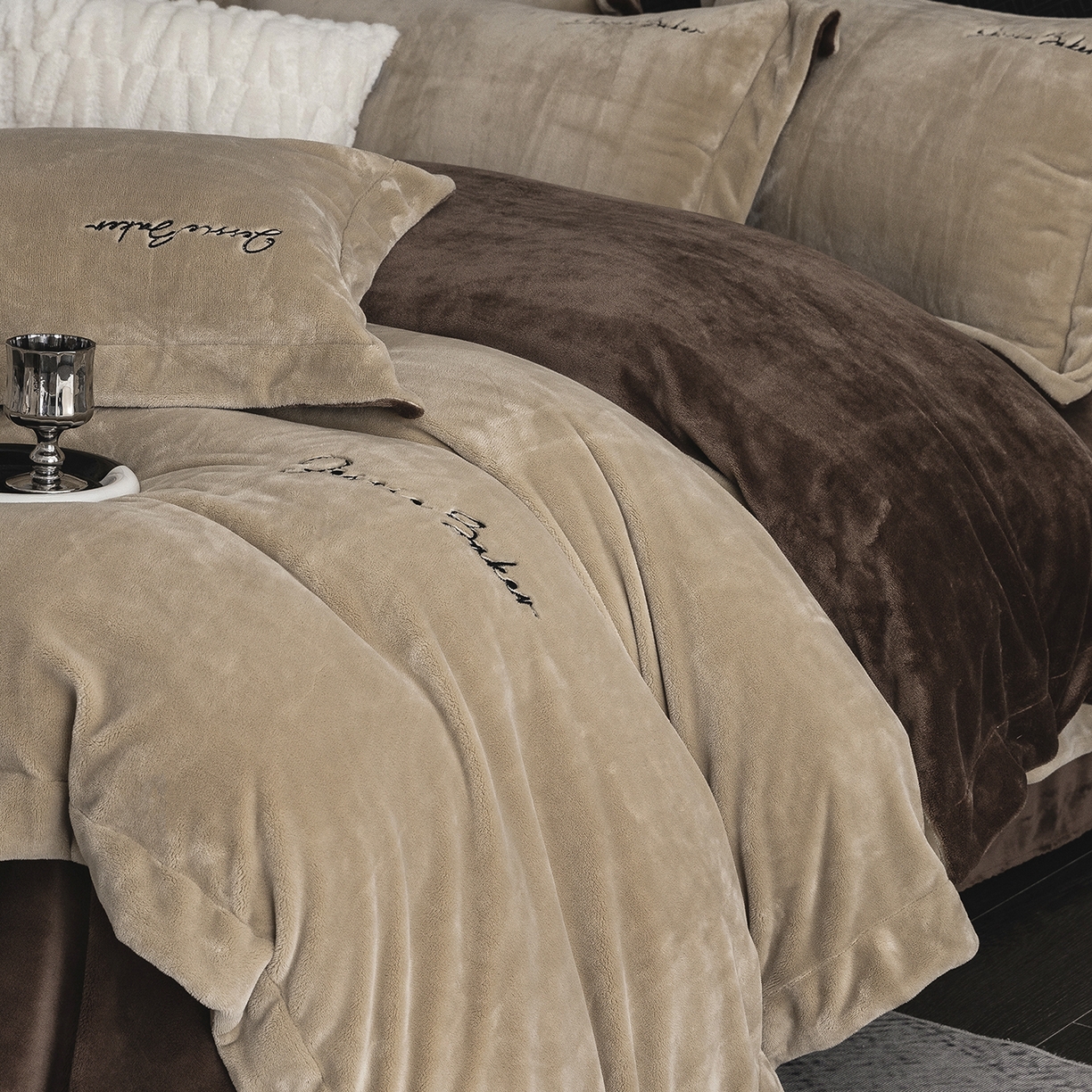 91家纺网 家纺一手货源 找家纺 时亿家居 2026新款恒温奶芙绒系列四件套-帛瑞 帛瑞-卡其