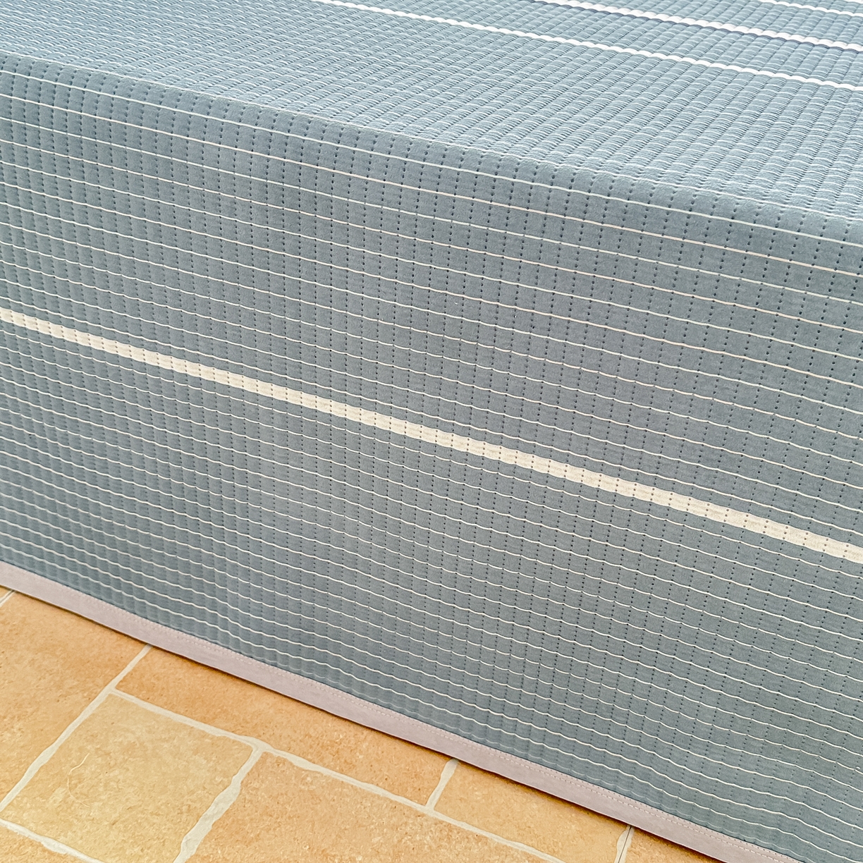 91家纺网 家纺一手货源 找家纺 手艺人家纺 2026新款水洗棉夹棉榻榻米炕盖防滑炕垫，床盖，东北大炕火炕，四季可用 KH100