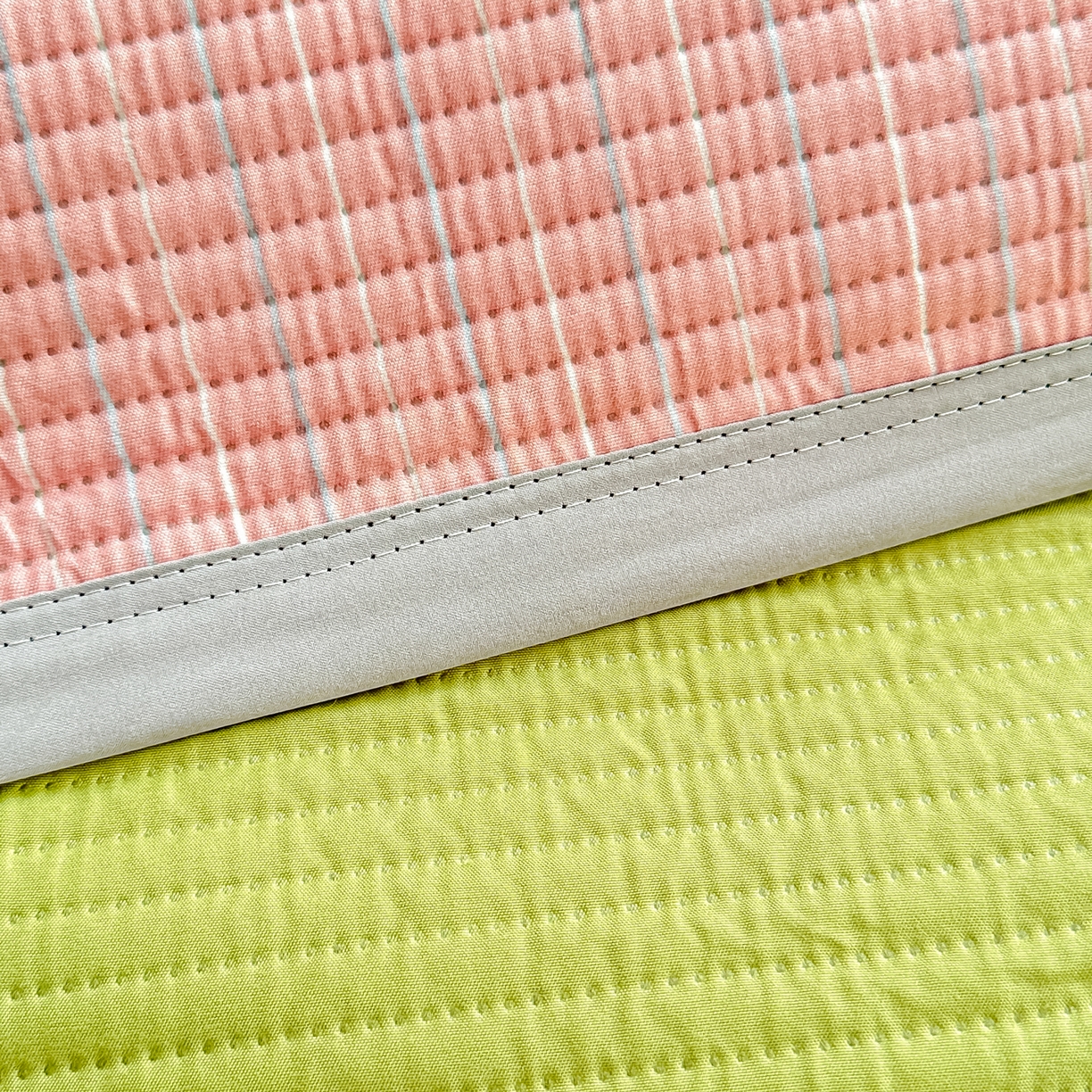 91家纺网 家纺一手货源 找家纺 手艺人家纺 2026新款水洗棉夹棉榻榻米炕盖防滑炕垫，床盖，东北大炕火炕，四季可用 KH101