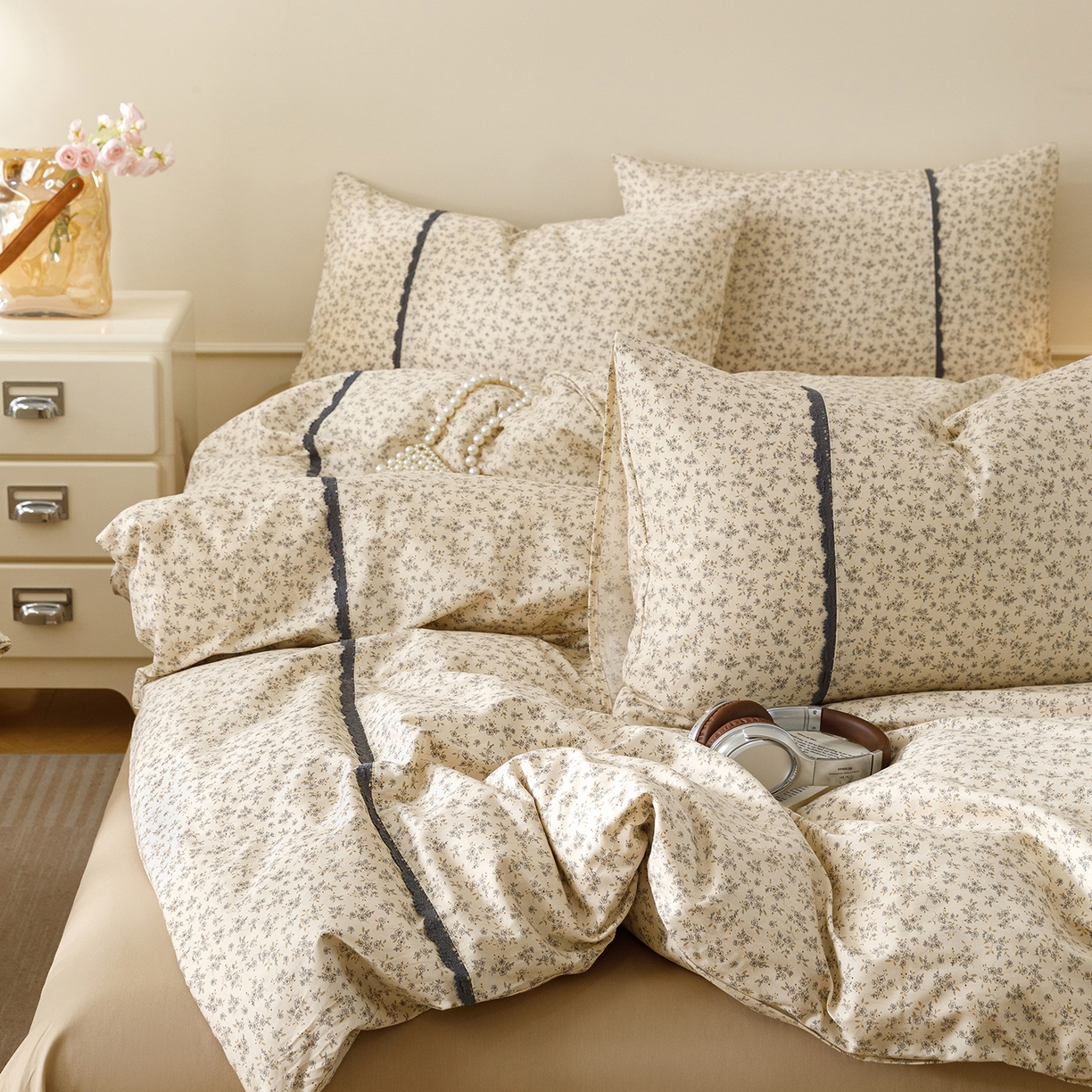 91家纺网 家纺一手货源 找家纺 简宜家居（朝初家纺） 2026新款13070全棉纯棉40支斜纹蕾丝四件套 初朵