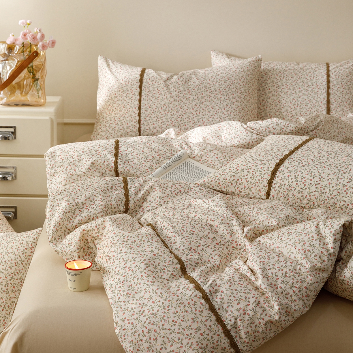 91家纺网 家纺一手货源 找家纺 简宜家居（朝初家纺） 2026新款13070全棉纯棉40支斜纹蕾丝四件套 含苞蔷薇