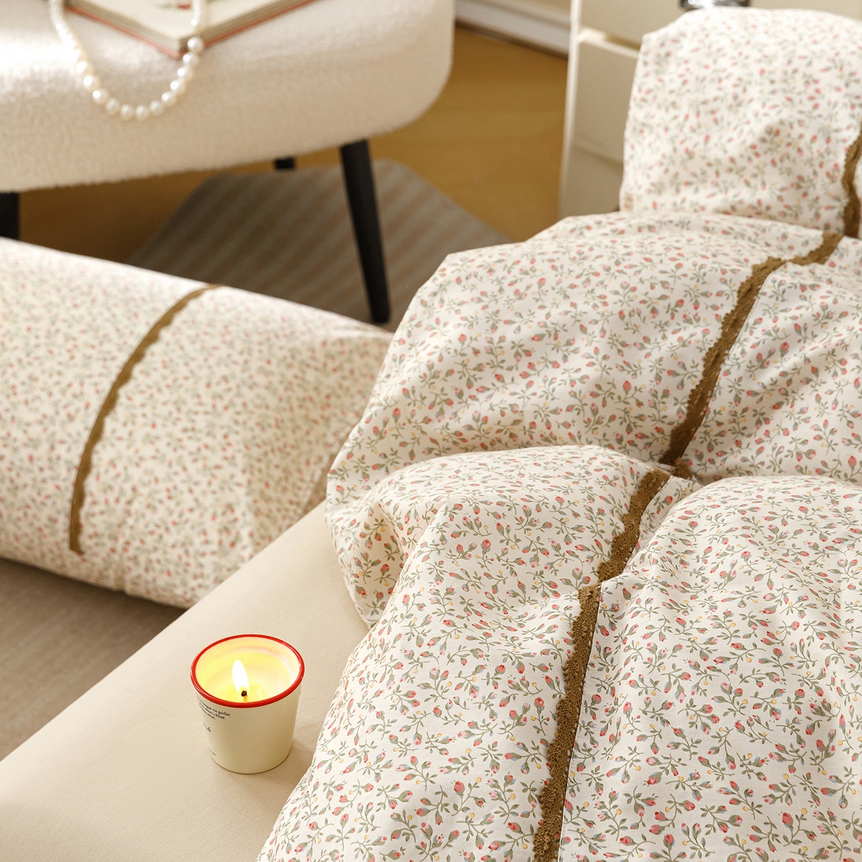 91家纺网 家纺一手货源 找家纺 简宜家居（朝初家纺） 2026新款13070全棉纯棉40支斜纹蕾丝四件套 含苞蔷薇