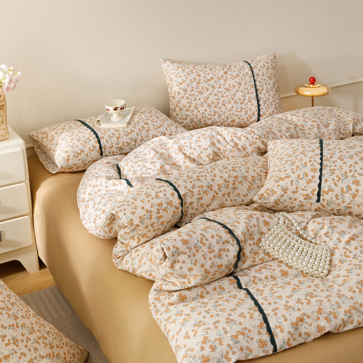 91家纺网 家纺一手货源 找家纺 简宜家居（朝初家纺） 2026新款13070全棉纯棉40支斜纹蕾丝四件套 橘果团子