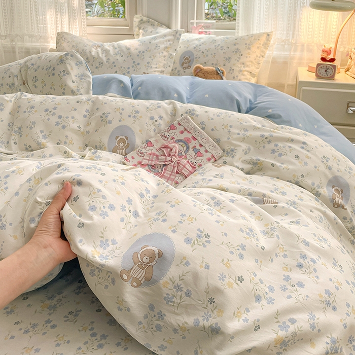 91家纺网 家纺一手货源 找家纺 世爵 2026新款全棉纯棉印花小清新单被套单品系列 秘境熊宝