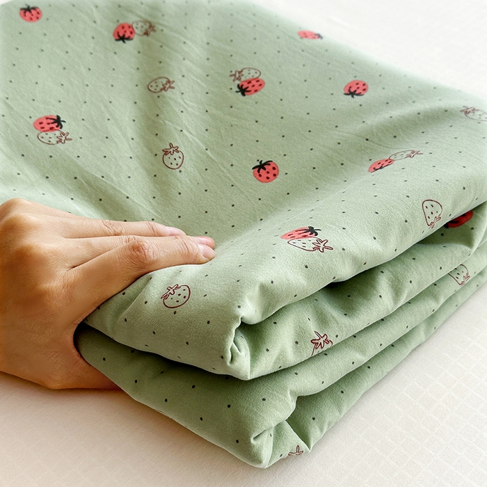 91家纺网 家纺一手货源 找家纺 家贝爱 2026新款加厚水洗棉被套被套单件 草莓点点