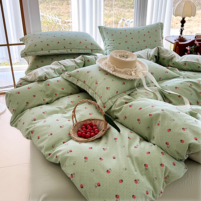 91家纺网 家纺一手货源 找家纺 家贝爱 2026新款加厚水洗棉被套被套单件 草莓点点