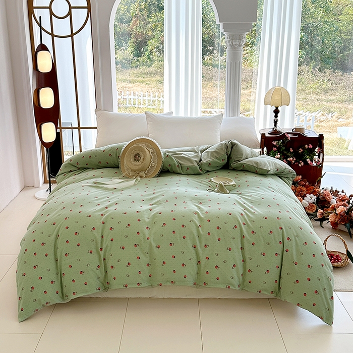 91家纺网 家纺一手货源 找家纺 家贝爱 2026新款加厚水洗棉被套被套单件 草莓点点