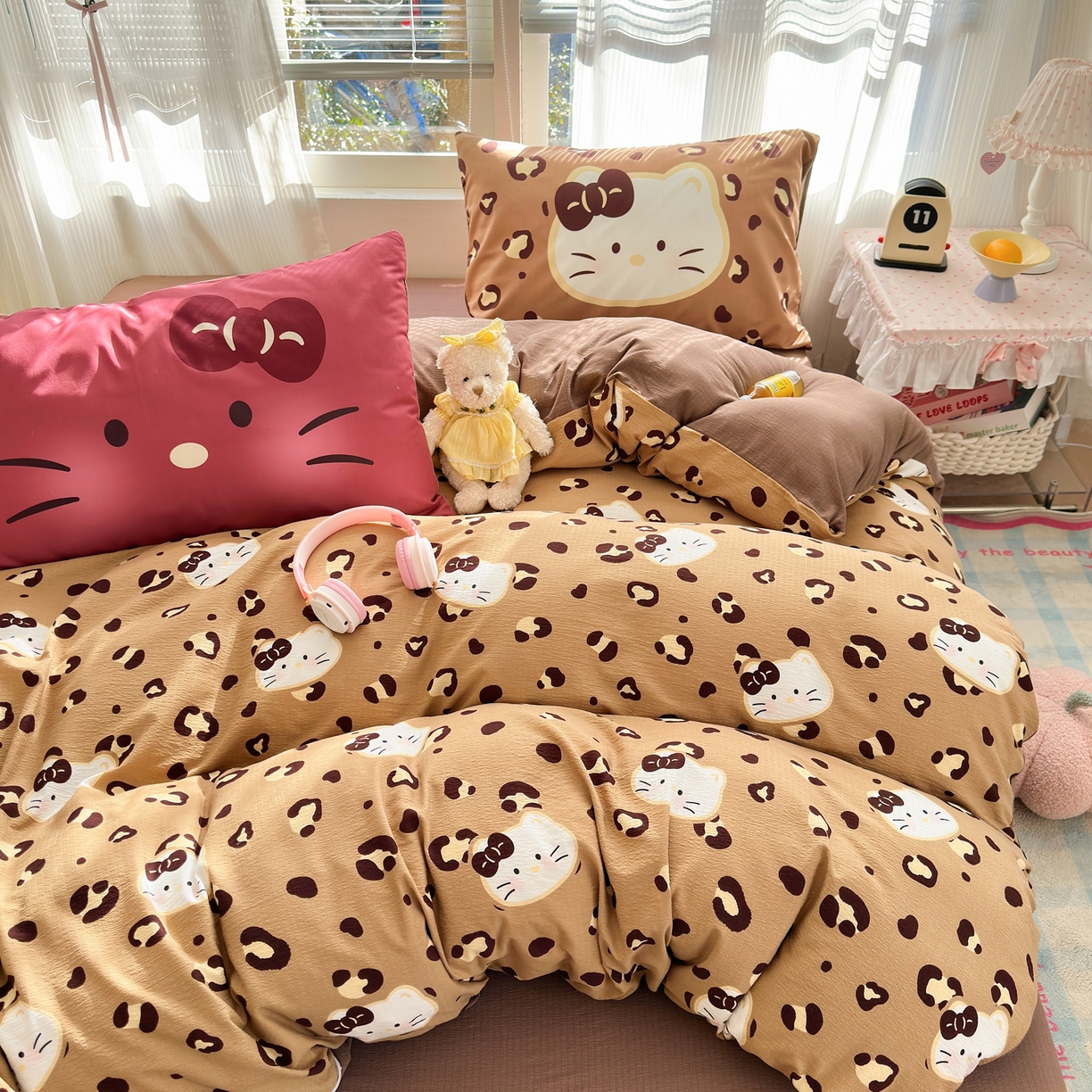 91家纺网 家纺一手货源 找家纺 一霖家纺 2026新款云感皱皱纱小清新印花数码系列四件套 小红书爆款 大脸二胡猫-咖