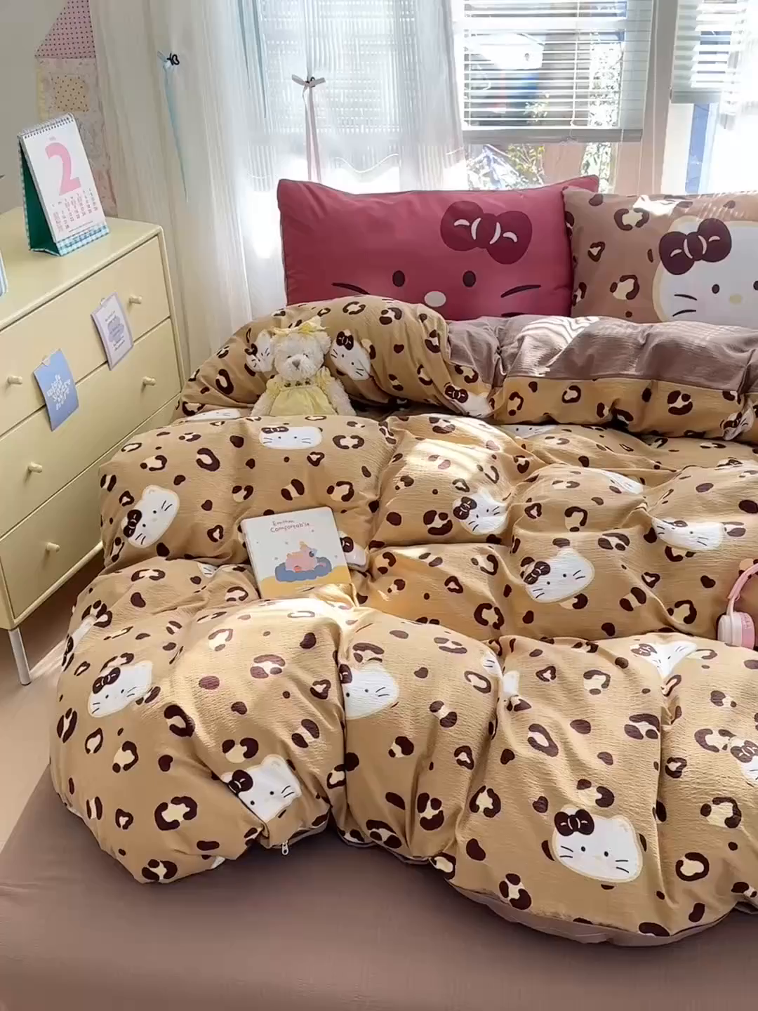 91家纺网 家纺一手货源 找家纺 一霖家纺 2026新款云感皱皱纱小清新印花数码系列四件套 小红书爆款 大脸二胡猫-咖