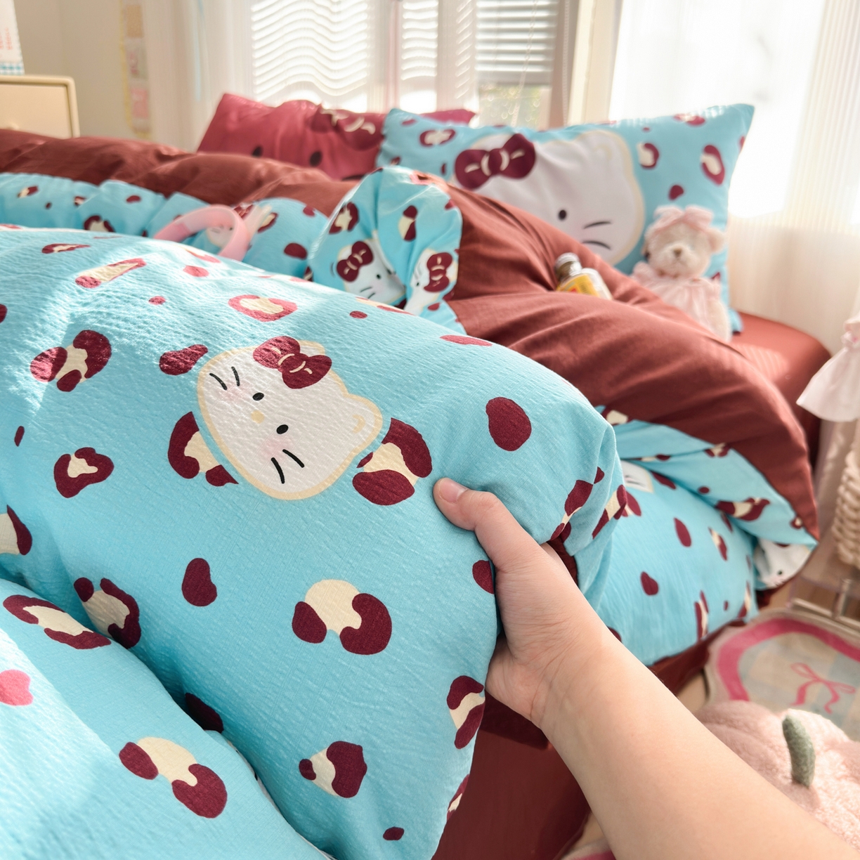 91家纺网 家纺一手货源 找家纺 一霖家纺 2026新款云感皱皱纱小清新印花数码系列四件套 小红书爆款 大脸二胡猫-蓝