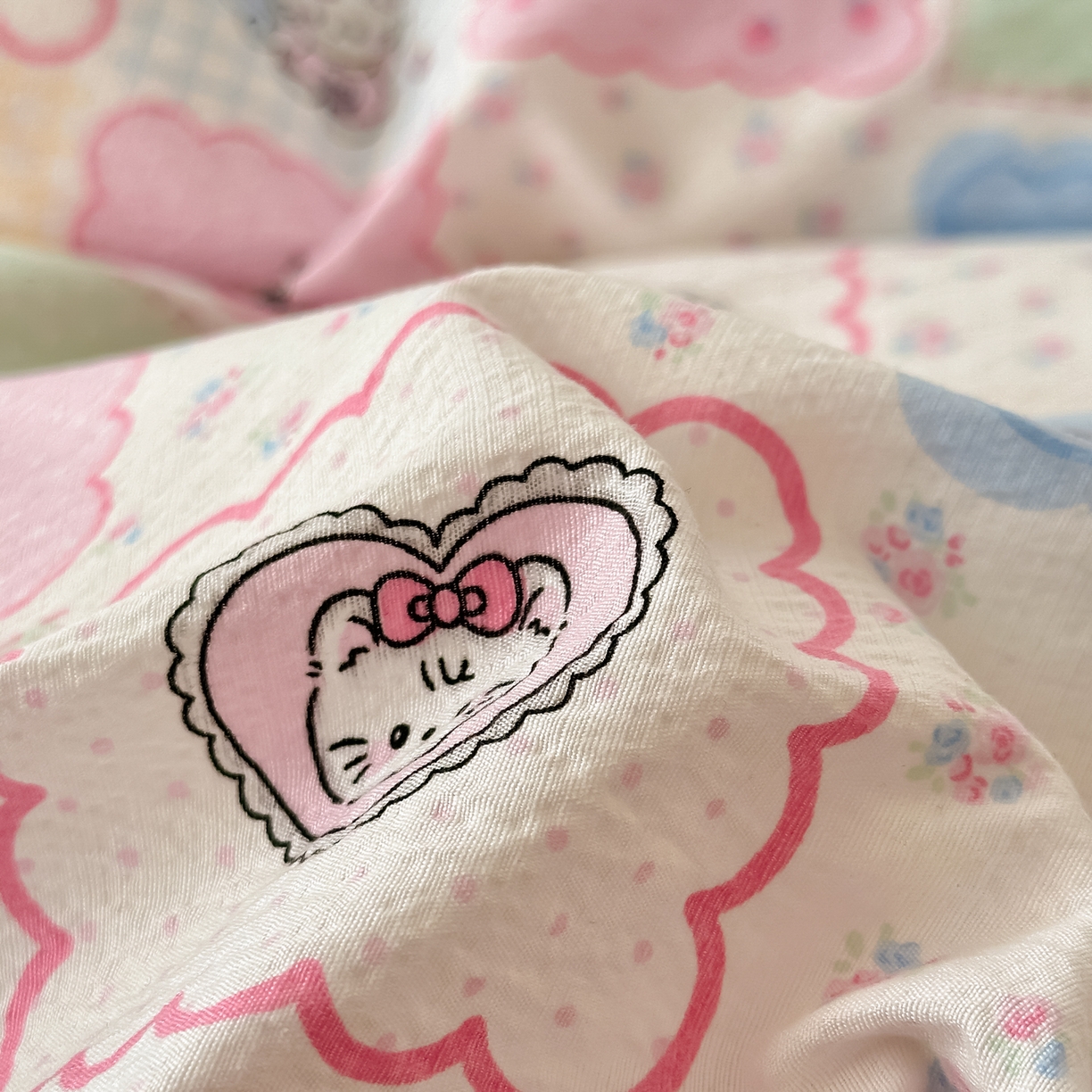 91家纺网 家纺一手货源 找家纺 一霖家纺 2026新款云感皱皱纱小清新印花数码系列四件套 小红书爆款 蛋糕派