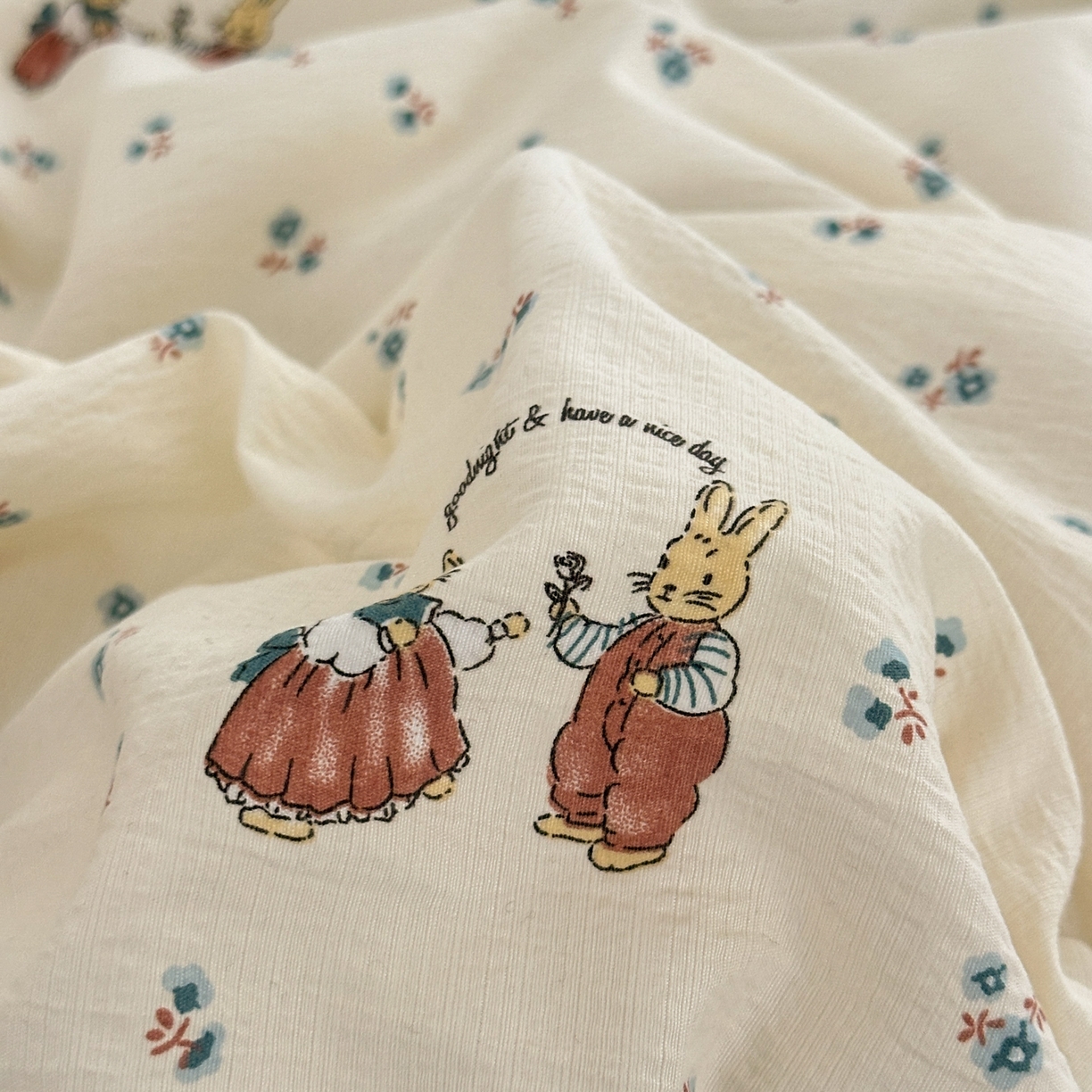 91家纺网 家纺一手货源 找家纺 一霖家纺 2026新款云感皱皱纱小清新印花数码系列四件套 小红书爆款 浪漫兔兔