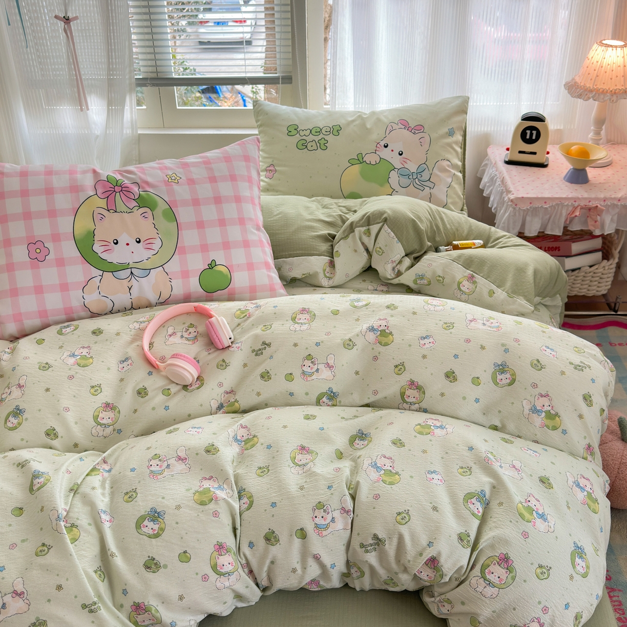 91家纺网 家纺一手货源 找家纺 一霖家纺 2026新款云感皱皱纱小清新印花数码系列四件套 小红书爆款 青苹果猫