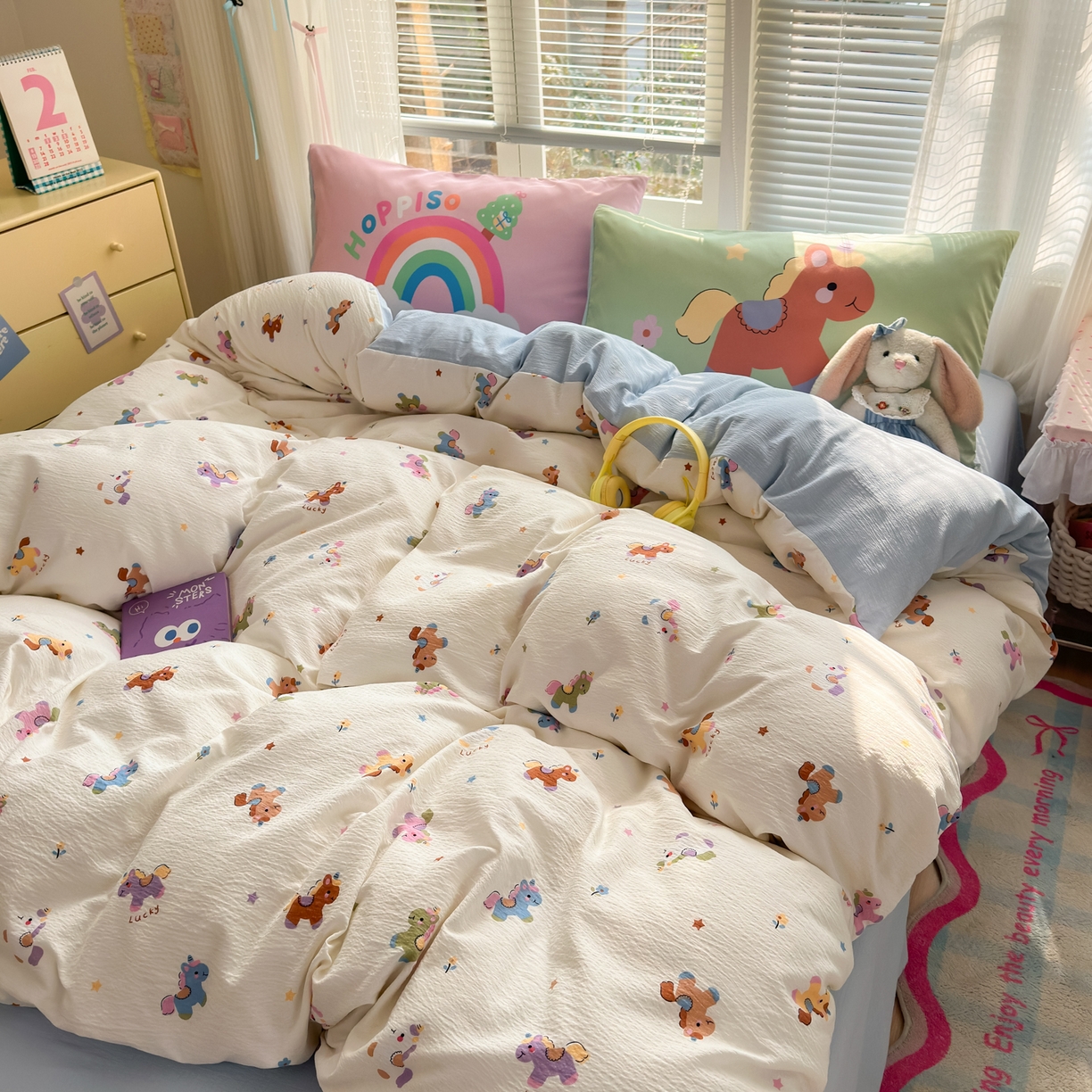 91家纺网 家纺一手货源 找家纺 一霖家纺 2026新款云感皱皱纱小清新印花数码系列四件套 小红书爆款 童年木马