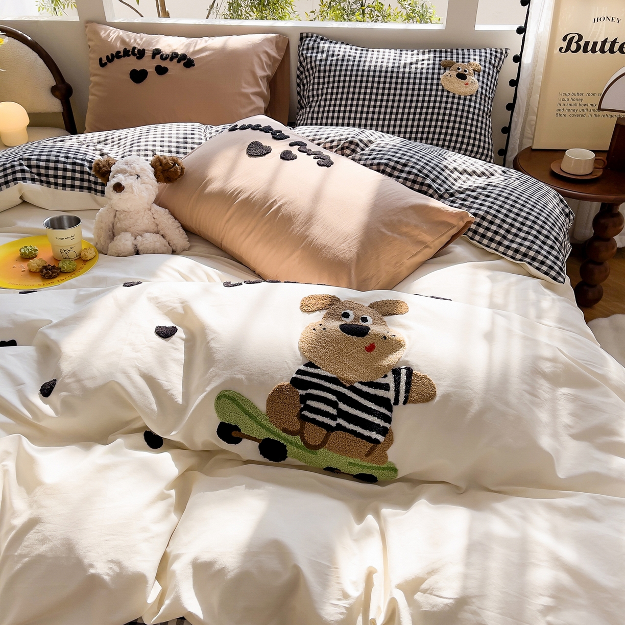 91家纺网 家纺一手货源 找家纺 炫拼家纺 2026新款卡通满版毛巾绣A类全棉40支水洗棉四件套-星辰系列 星辰-滑板狗