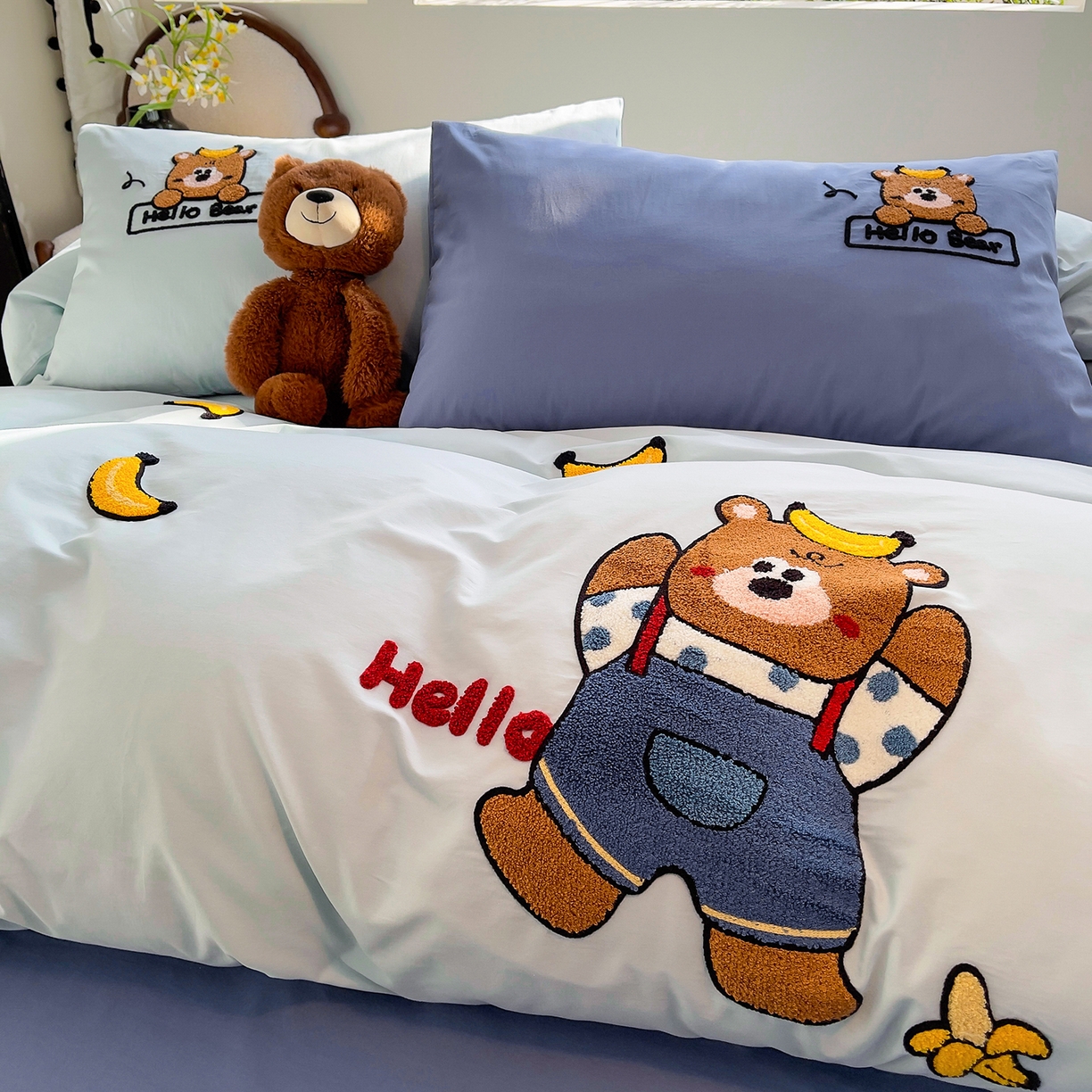 91家纺网 家纺一手货源 找家纺 炫拼家纺 2026新款卡通满版毛巾绣A类全棉40支水洗棉四件套-星辰系列 星辰-香蕉熊