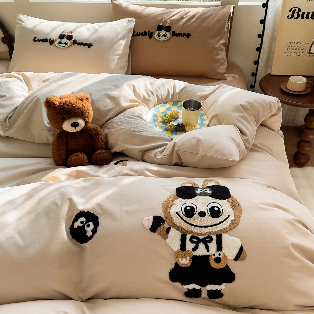 91家纺网 家纺一手货源 找家纺 炫拼家纺 2026新款卡通满版毛巾绣A类全棉40支水洗棉四件套-星辰系列 星辰-甜甜兔