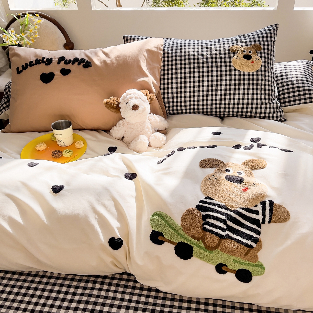 91家纺网 家纺一手货源 找家纺 炫拼家纺 2026新款卡通满版毛巾绣A类全棉40支水洗棉四件套-星辰系列 星辰-滑板狗