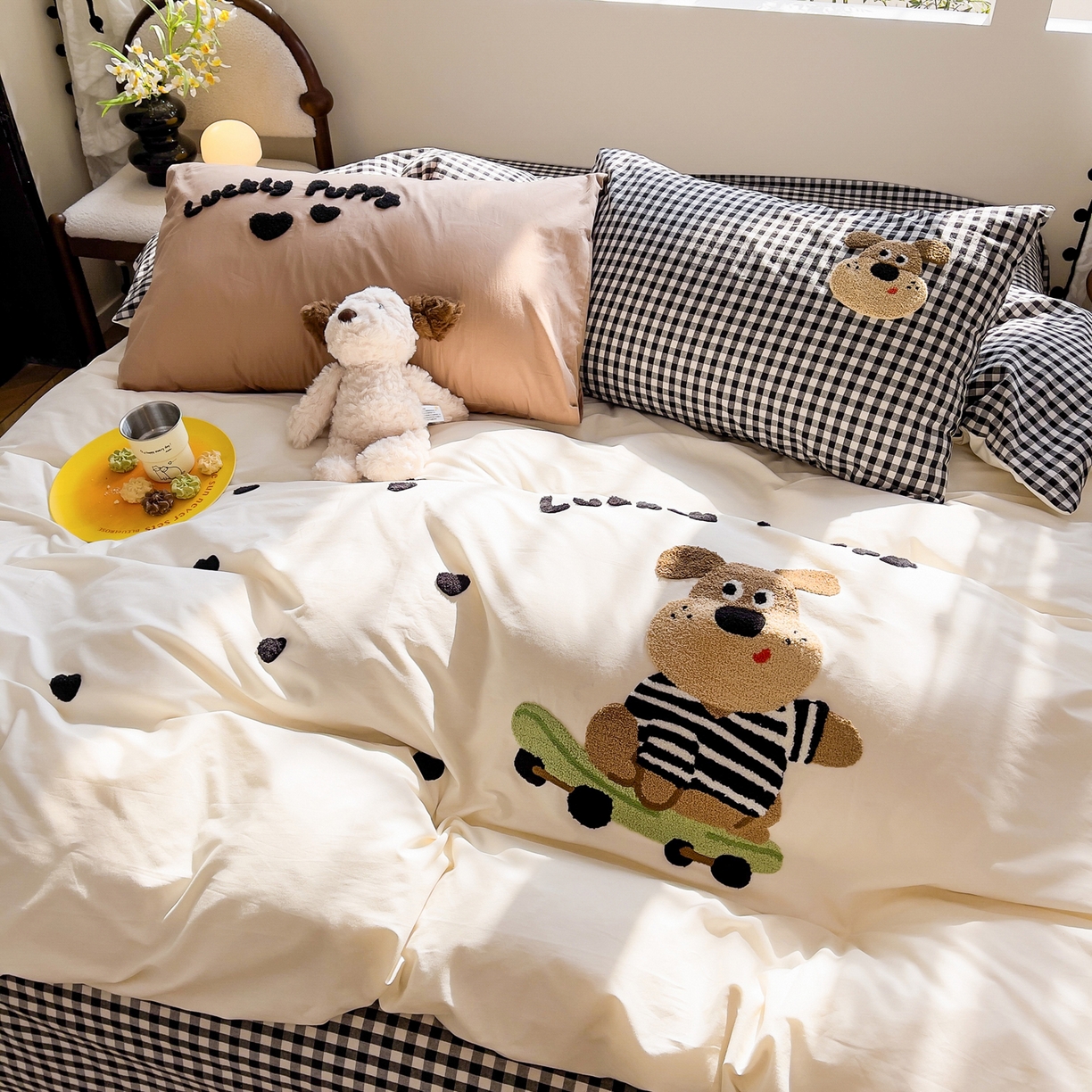 91家纺网 家纺一手货源 找家纺 炫拼家纺 2026新款卡通满版毛巾绣A类全棉40支水洗棉四件套-星辰系列 星辰-滑板狗