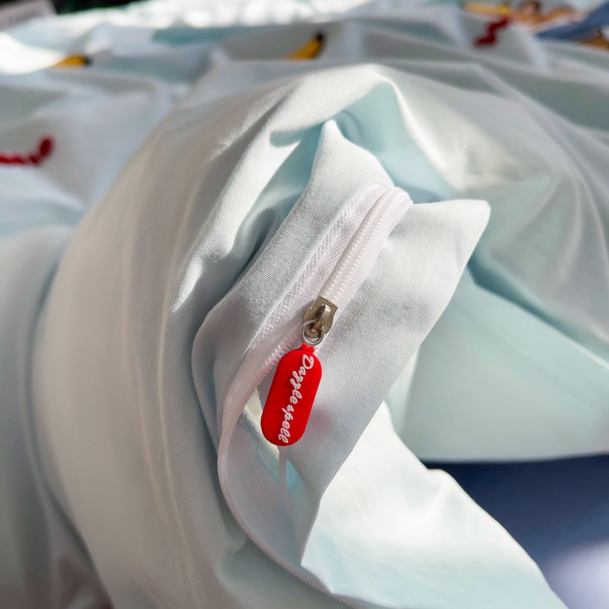 91家纺网 家纺一手货源 找家纺 炫拼家纺 2026新款卡通满版毛巾绣A类全棉40支水洗棉四件套-星辰系列 星辰-香蕉熊