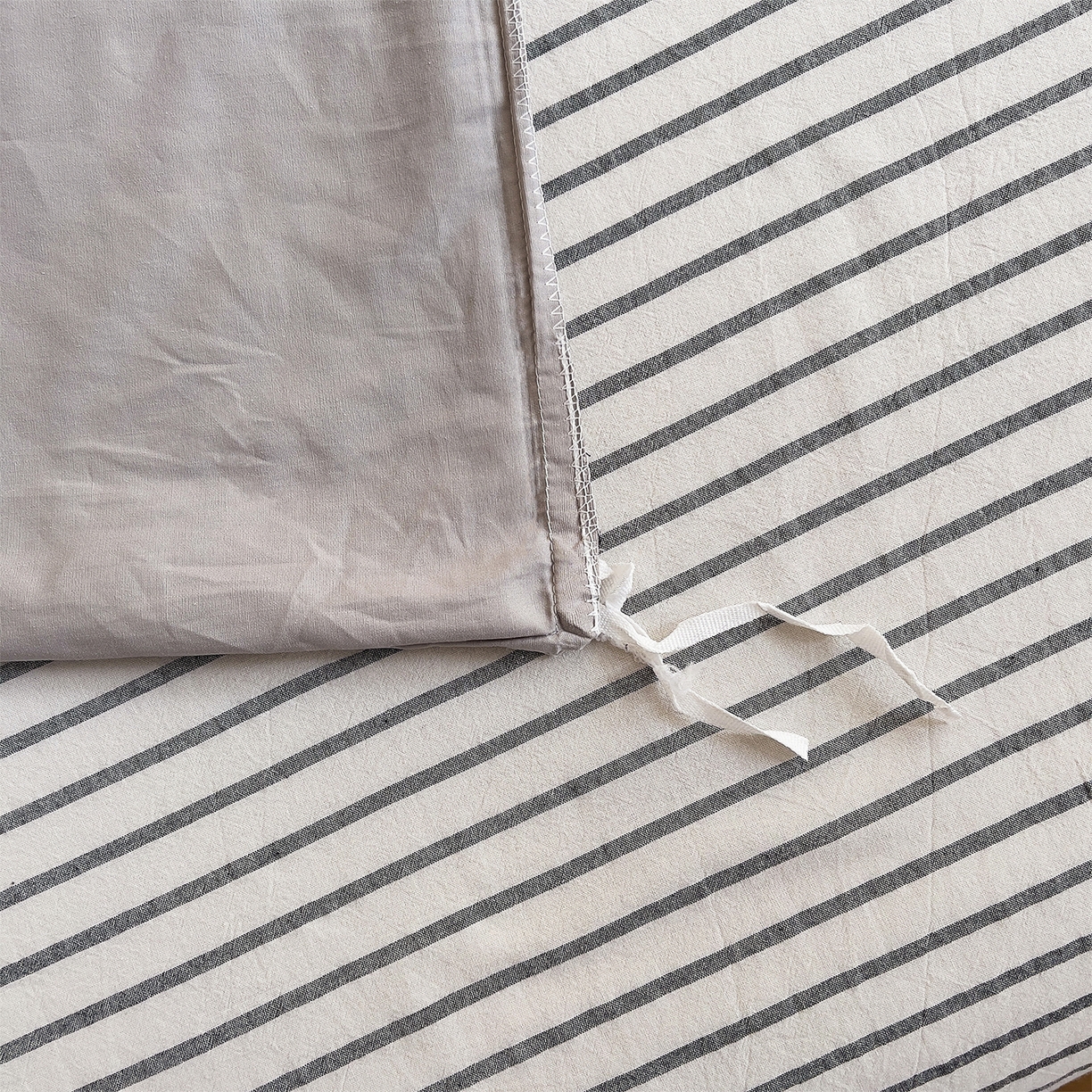 91家纺网 家纺一手货源 找家纺 炫拼家纺 2026新款卡通满版毛巾绣A类全棉40支水洗棉四件套-星辰系列 星辰-星空猫