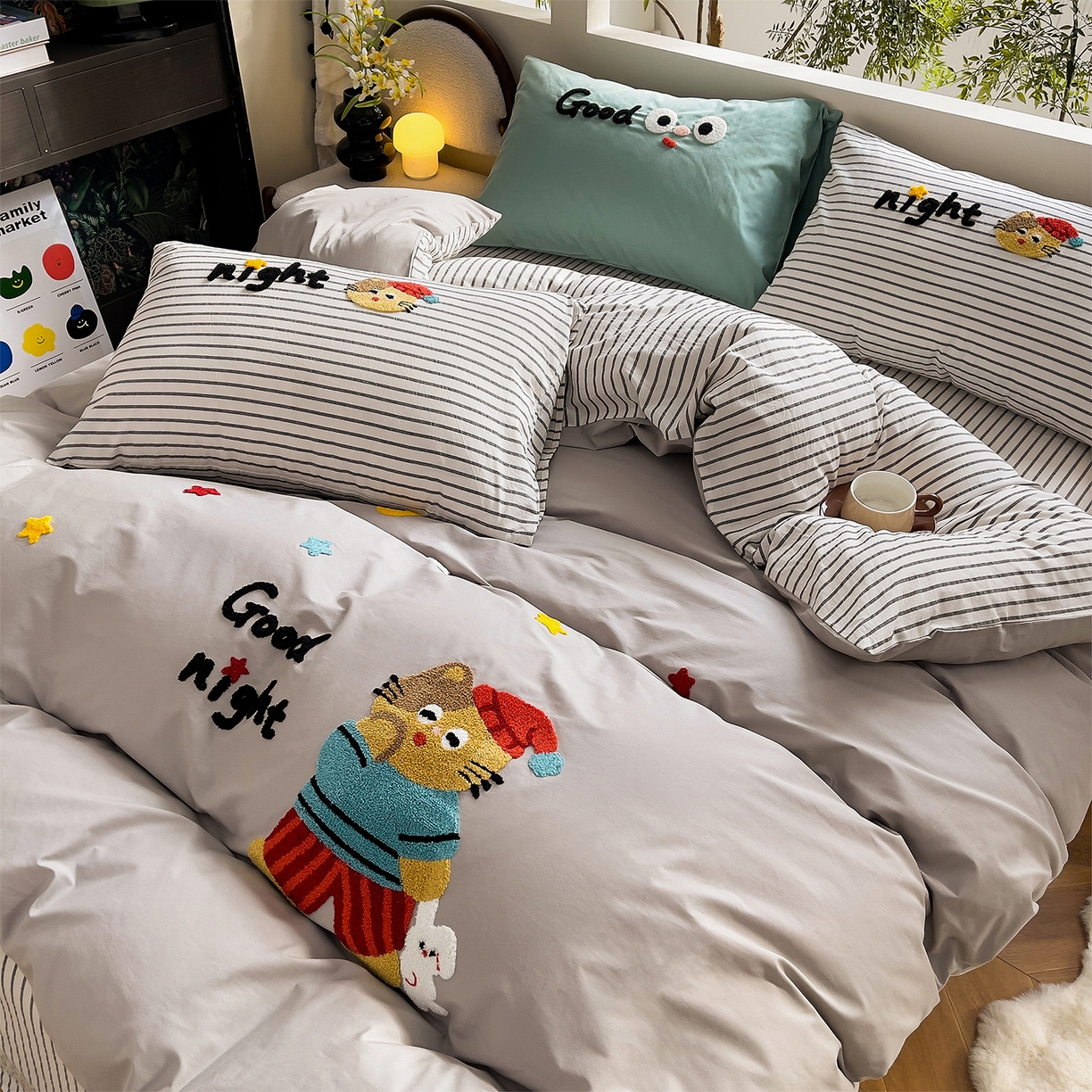 91家纺网 家纺一手货源 找家纺 炫拼家纺 2026新款卡通满版毛巾绣A类全棉40支水洗棉四件套-星辰系列 星辰-星空猫