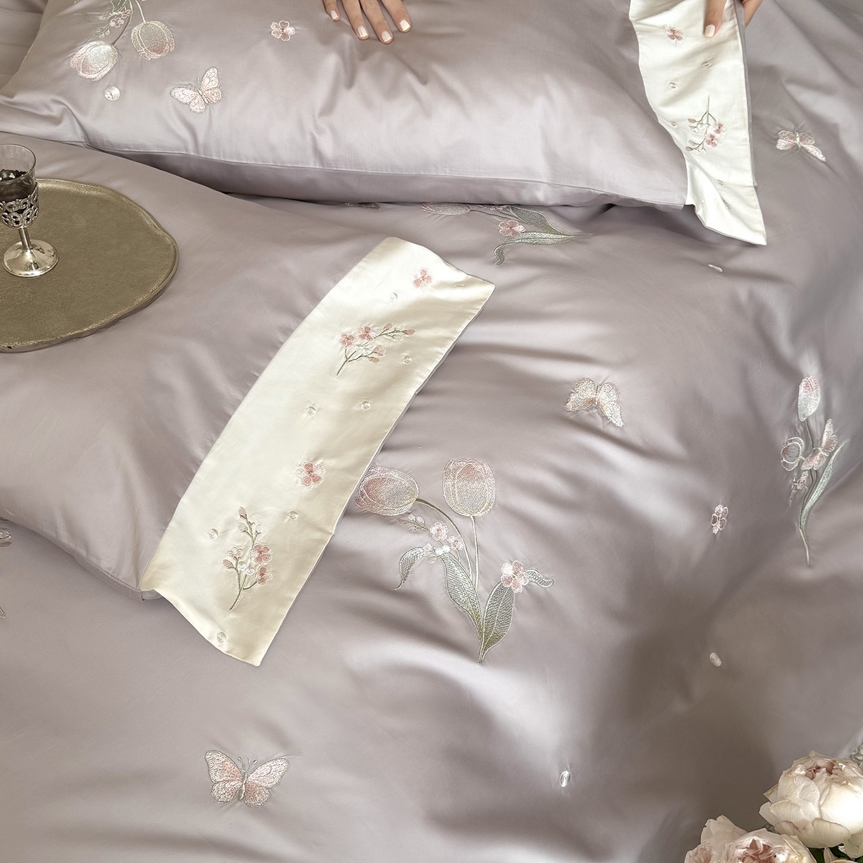 91家纺网 家纺一手货源 找家纺 鹿班家居 2026春季新品100S长绒棉精密刺绣系列四件套-悦己如花（标准会员-20元) 悦己如花-紫色