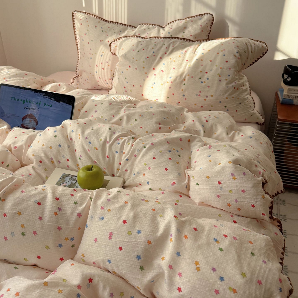 91家纺网 家纺一手货源 找家纺 轻奢坊 2026新款三角针双层纱皱皱纱韩系清新风四件套 三角针-幸运星星