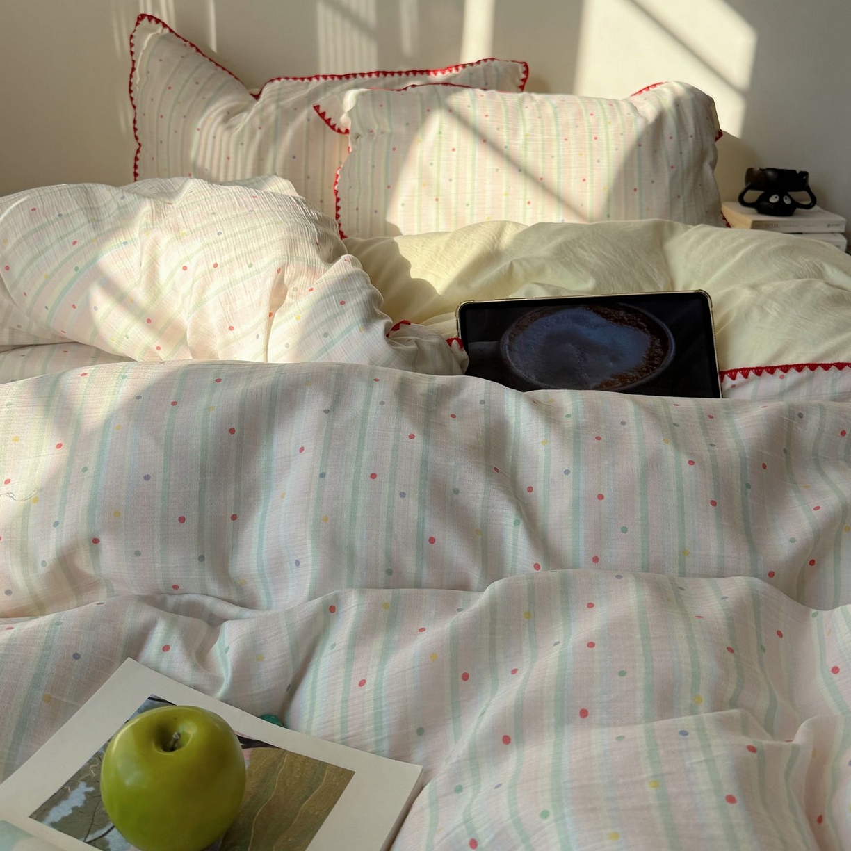 91家纺网 家纺一手货源 找家纺 轻奢坊 2026新款三角针双层纱皱皱纱韩系清新风四件套 三角针-彩虹点点