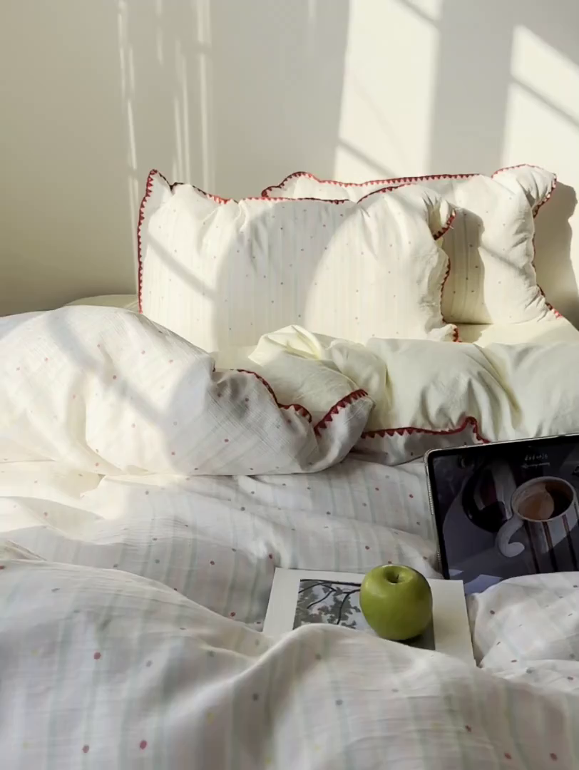 91家纺网 家纺一手货源 找家纺 轻奢坊 2026新款三角针双层纱皱皱纱韩系清新风四件套 三角针-彩虹点点