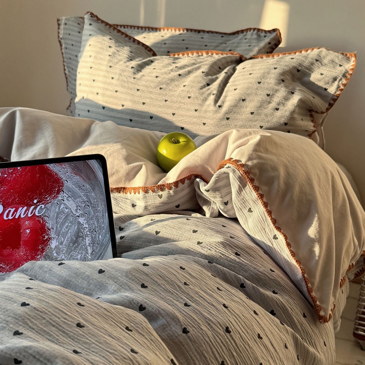 91家纺网 家纺一手货源 找家纺 轻奢坊 2026新款三角针双层纱皱皱纱韩系清新风四件套 三角针-可可心蓝