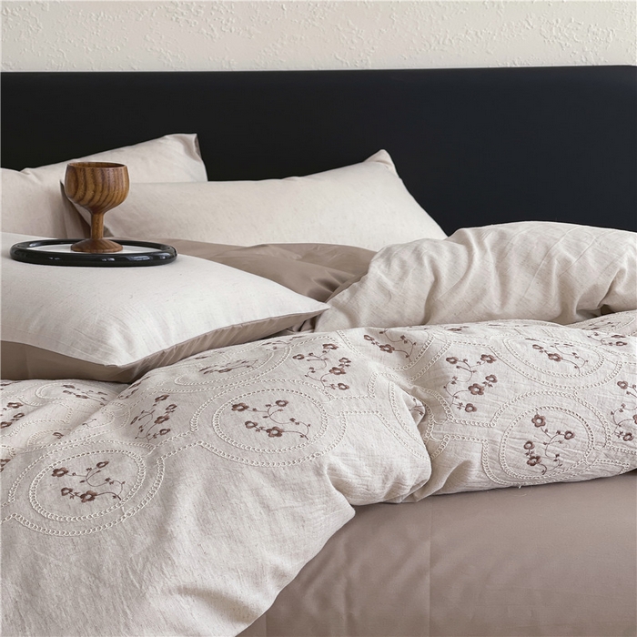 91家纺网 家纺一手货源 找家纺 琪格格纺织 2026新款棉麻特种刺绣高奢四件套 屿光漫织