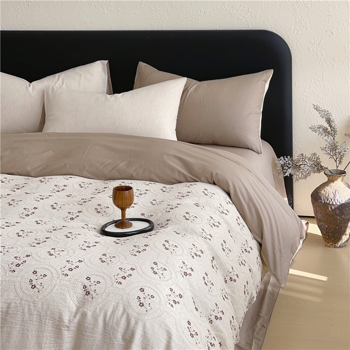 91家纺网 家纺一手货源 找家纺 琪格格纺织 2026新款棉麻特种刺绣高奢四件套 屿光漫织