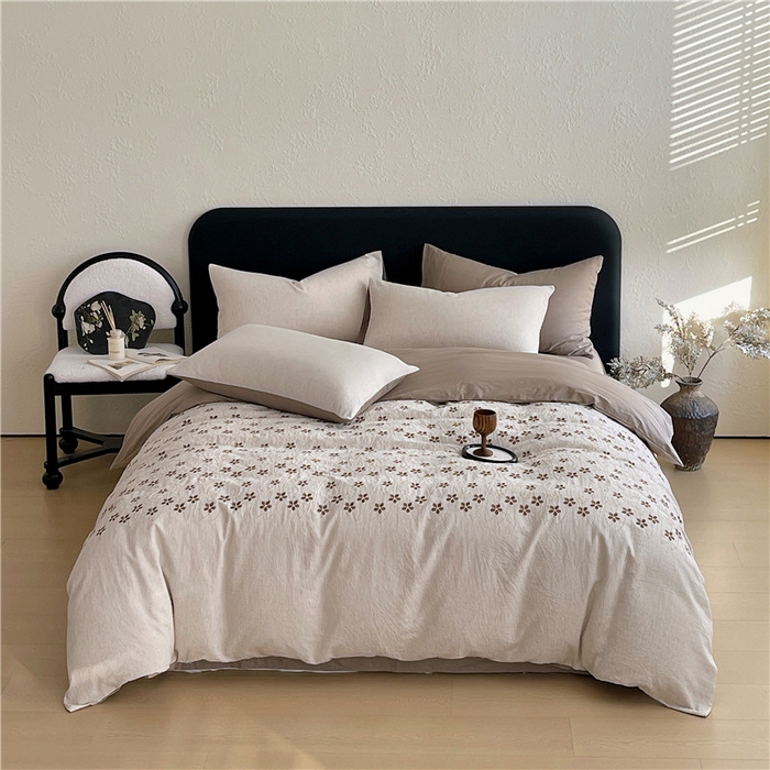 91家纺网 家纺一手货源 找家纺 琪格格纺织 2026新款棉麻特种刺绣高奢四件套 月移花影