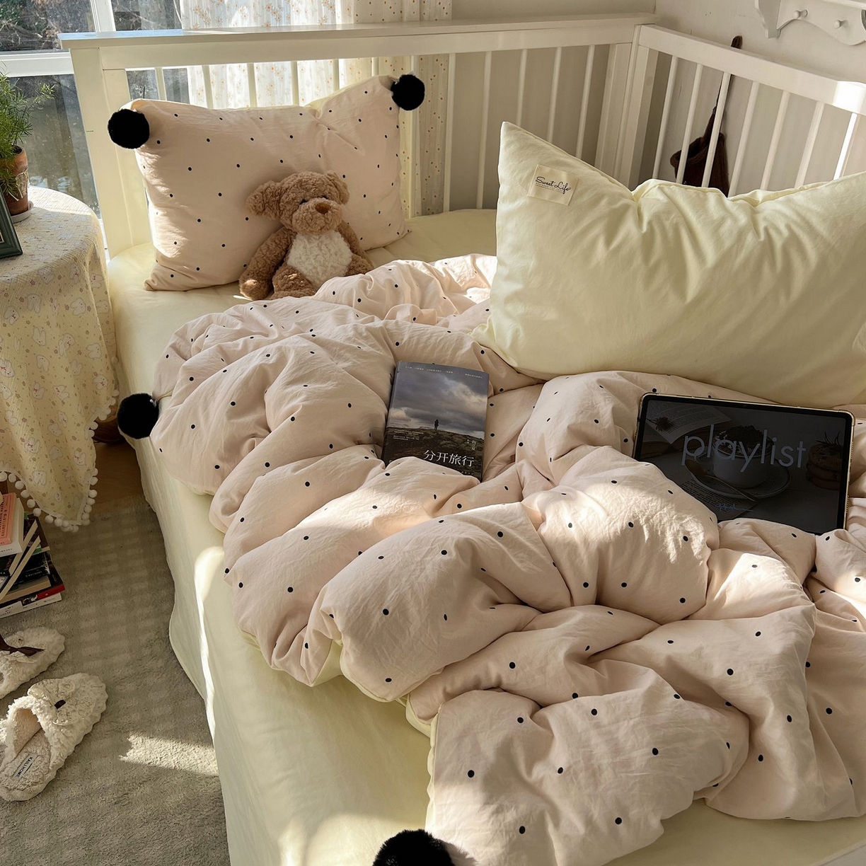 91家纺网 家纺一手货源 找家纺 轻奢坊 2026新款水洗棉波点可拆卸毛球四件套 粉波点-枕套混搭