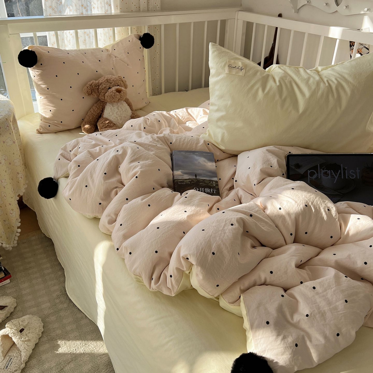 91家纺网 家纺一手货源 找家纺 轻奢坊 2026新款水洗棉波点可拆卸毛球四件套 粉波点-枕套混搭